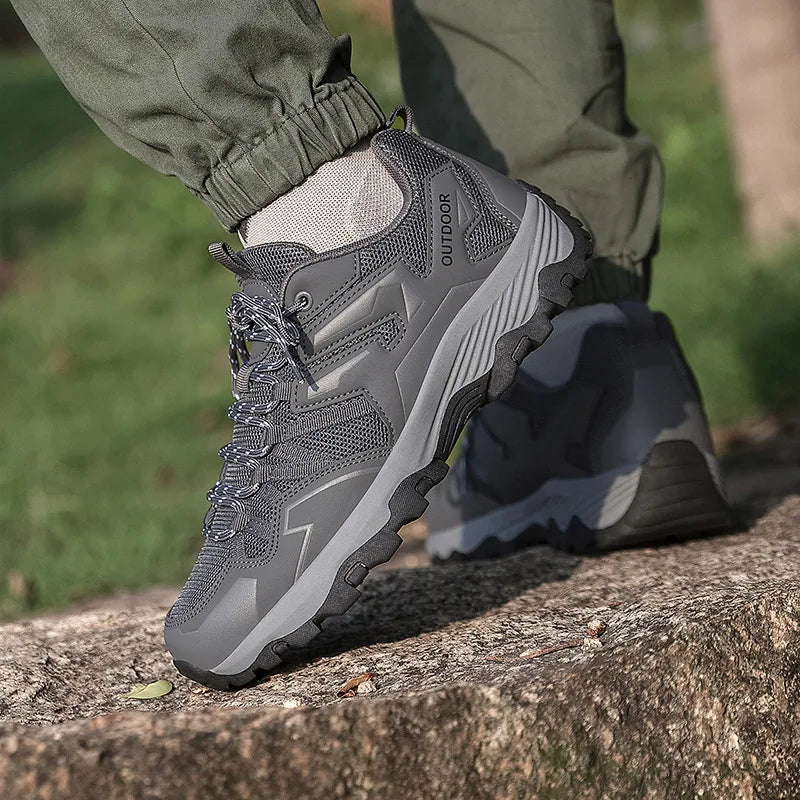 TrailMaster Hikers