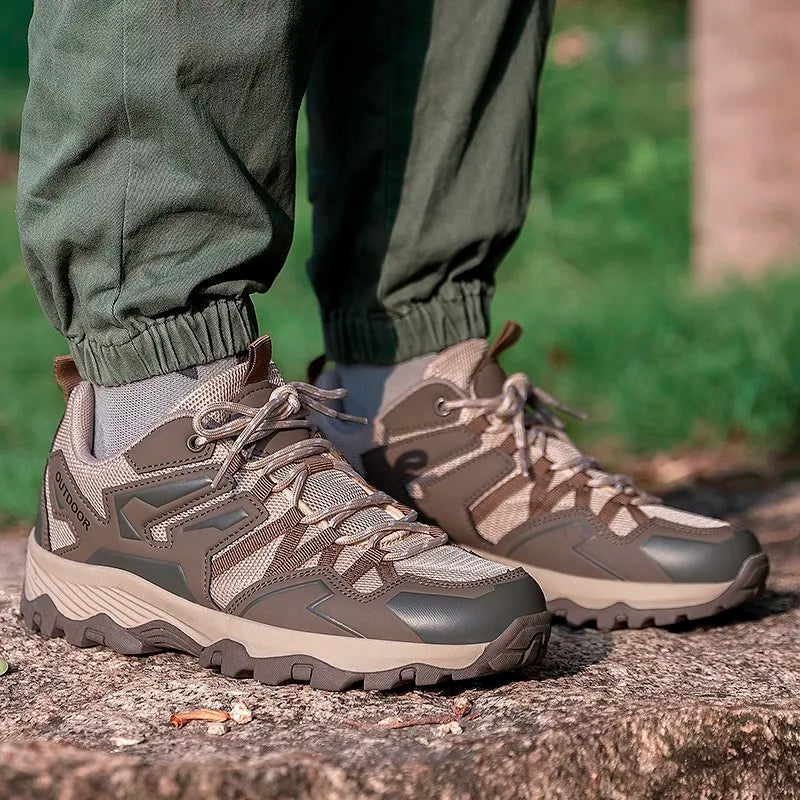 TrailMaster Hikers