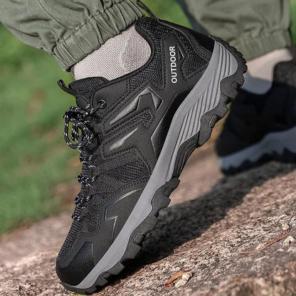 TrailMaster Hikers